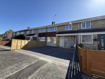 image of 77, Taunton Avenue